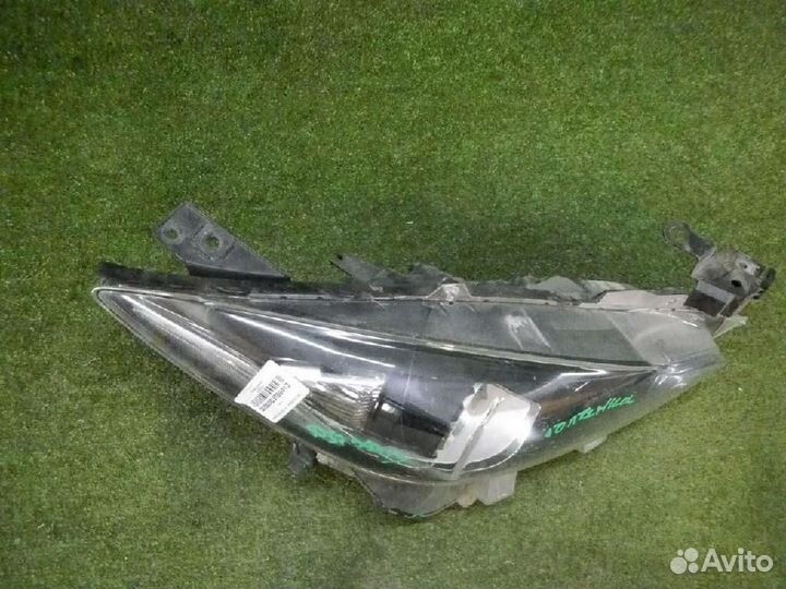 Фара правая Mazda Mazda3