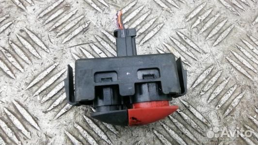 Кнопка аварийки renault master 3 (64O16I501)