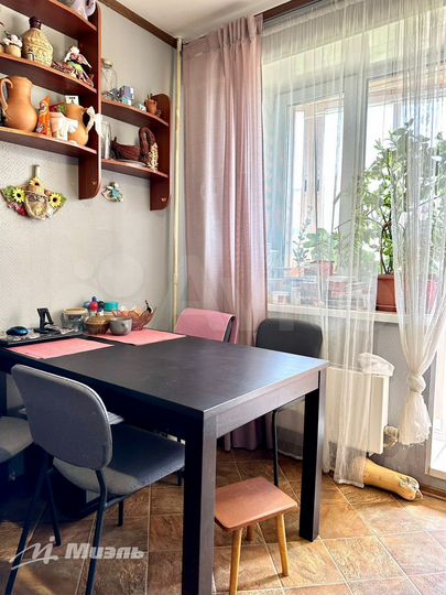 4-к. квартира, 93,2 м², 9/14 эт.