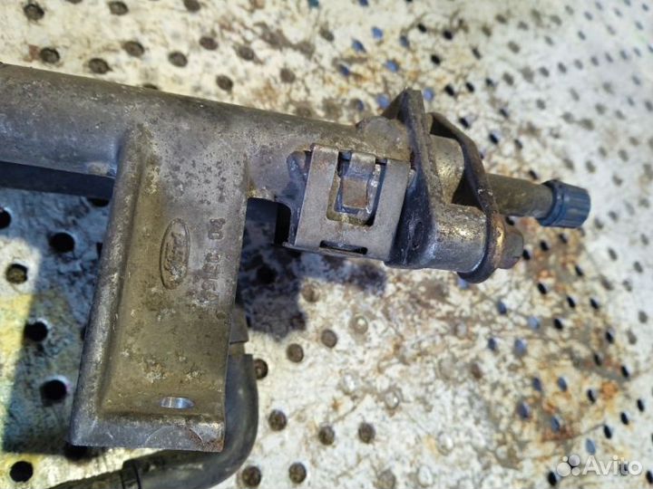 Рампа топливная Ford Mondeo 2