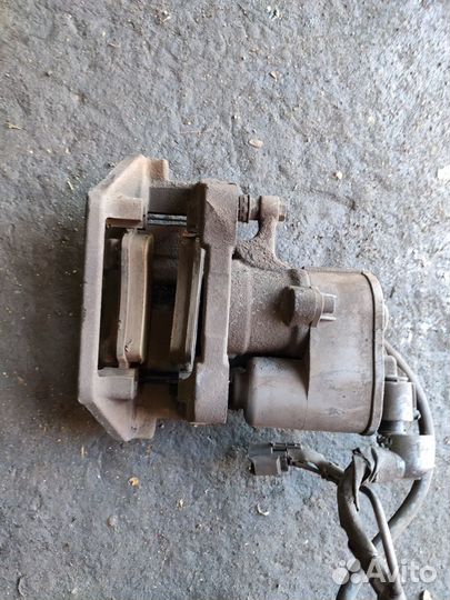 Суппорт задний правый для Volvo XC70, XC60