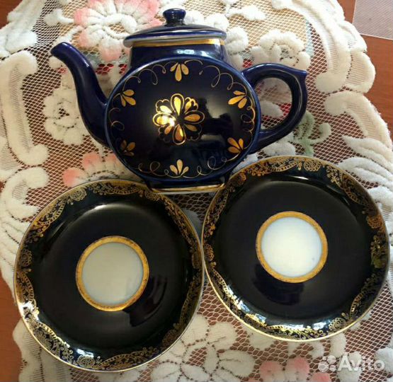 Чайник Гжель,блюдца от сервиза лфз кобальт СССР