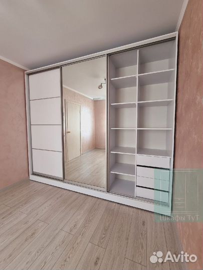 Шкаф в прихожую