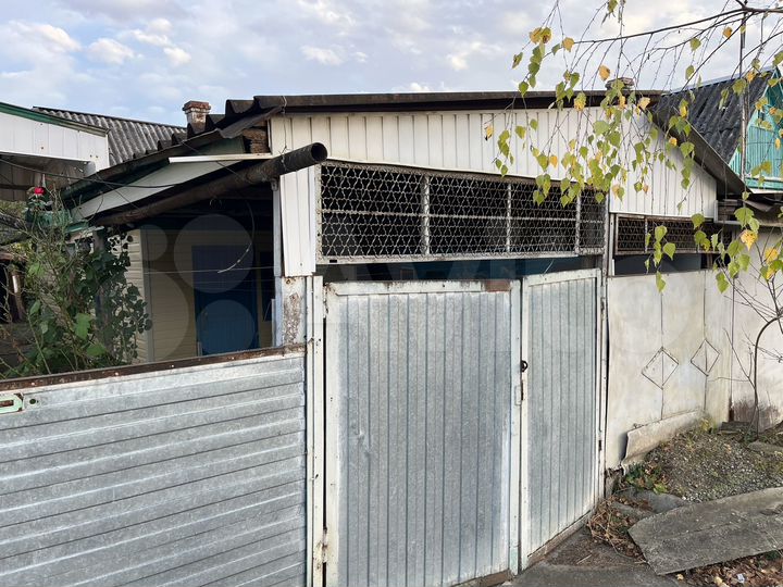 Дом 32 м² на участке 3,1 сот.