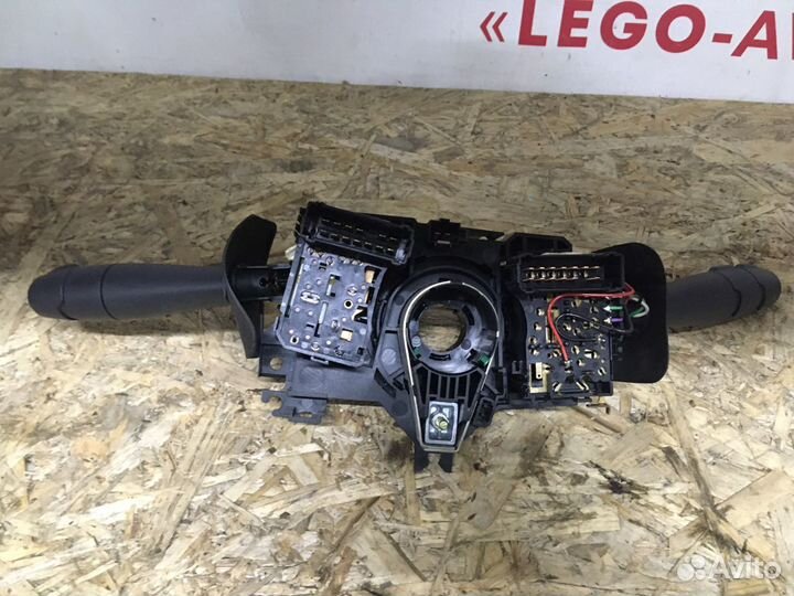 Рычаги переключателей дворниками, света Renault Sa