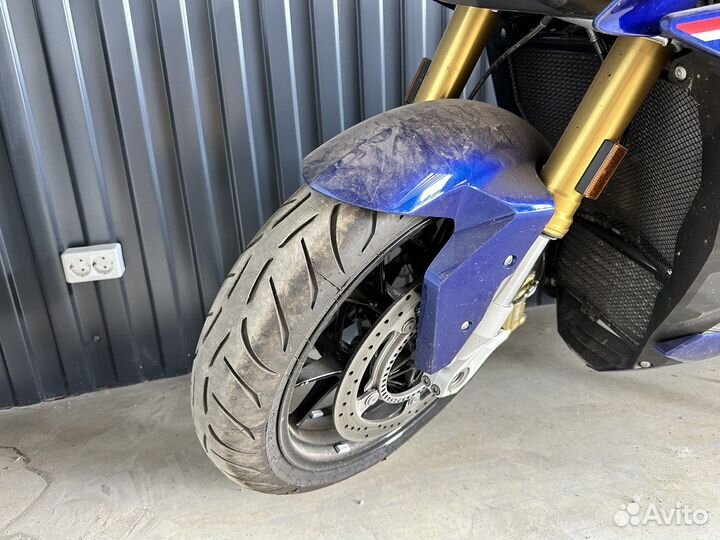 BMW s1000r