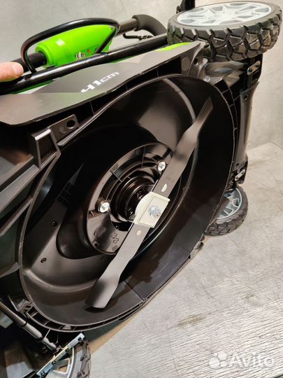 Газонокосилка аккумуляторная Greenworks 40в, акб4а