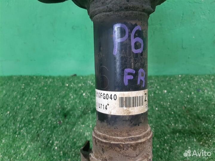 Стойка амортизатора передняя правая Subaru Imprez