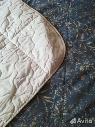 Пледы и покрывало