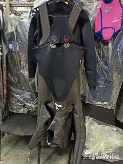 Гидрокостюм для п/о и фридайва мокрый новый 1,5 мм