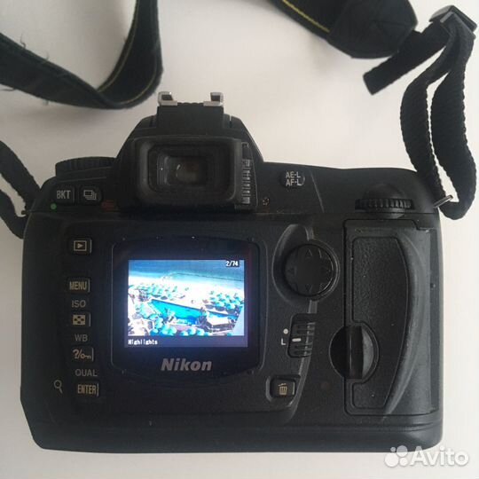 Зеркальный фотоаппарат nikon D70 с объективом