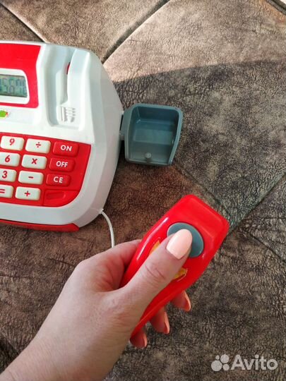 Детская игрушка - касса