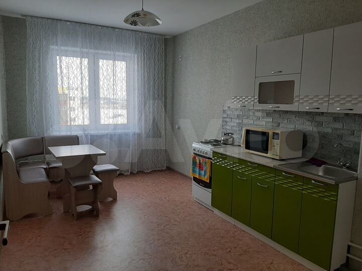 2-к. квартира, 52 м², 4/4 эт.