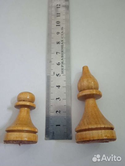 Шахматные фигуры, доска