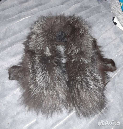 Меховой воротник чернобурка