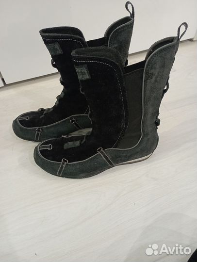 Сапожки женские