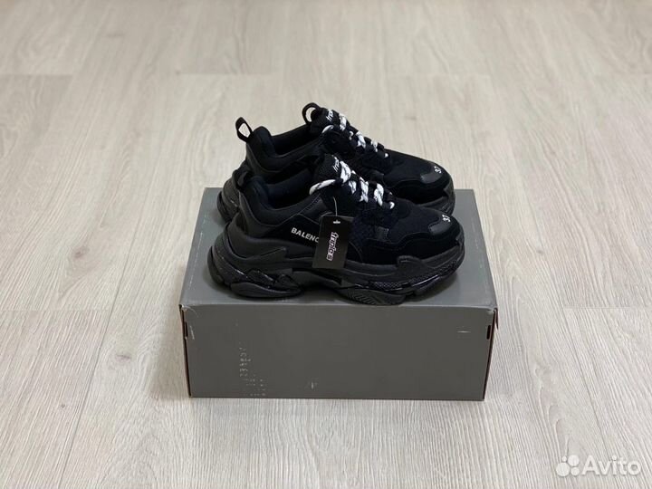 Кроссовки Balenciaga Triple-S Clear Sole Black