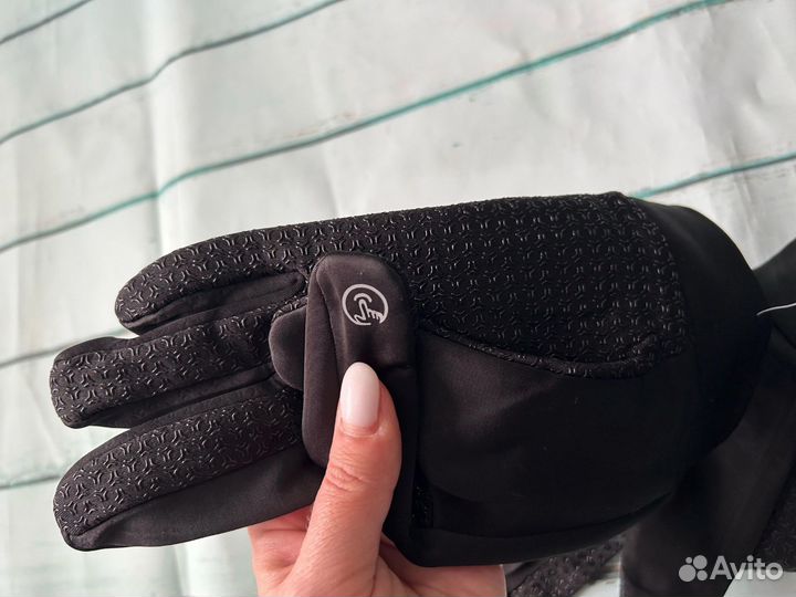 Перчатки Nike сенсорные на флисе, новые