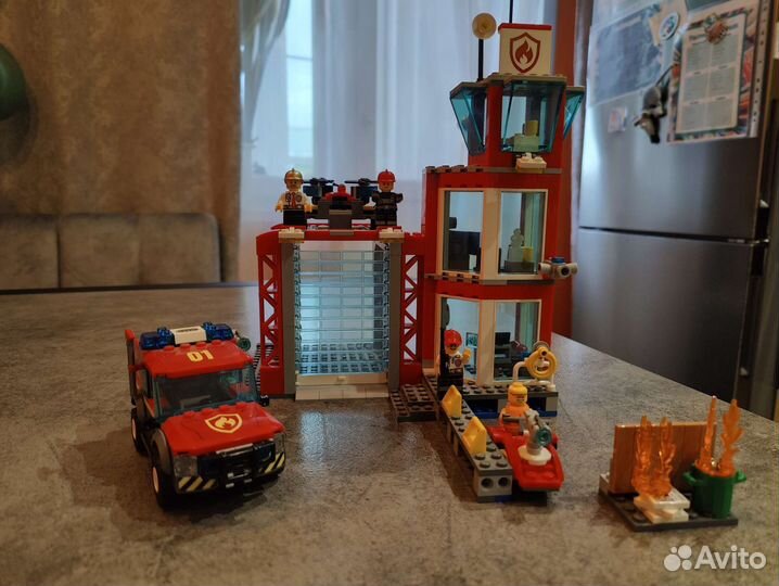Lego city пожарная станция