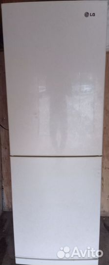 Холодильник бу LG