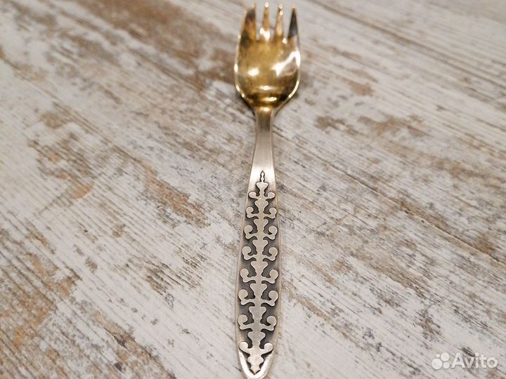 Серебряная вилочка