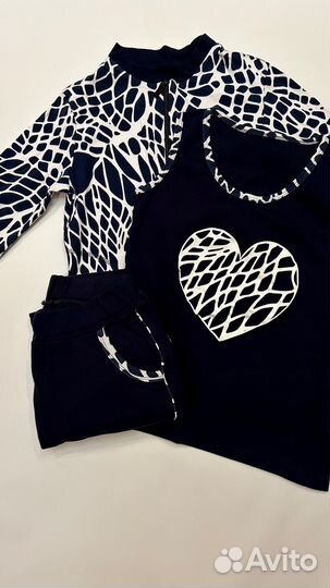 Женский костюм тройка 42 XS