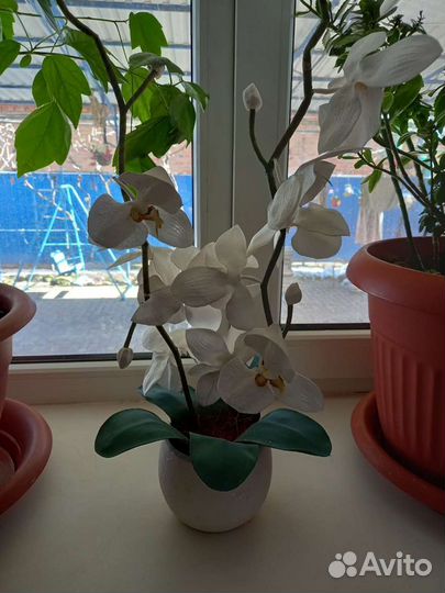 Орхидея ручной работы