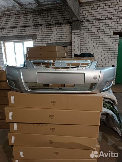 Бампер priora 2 передний серебристый снежка