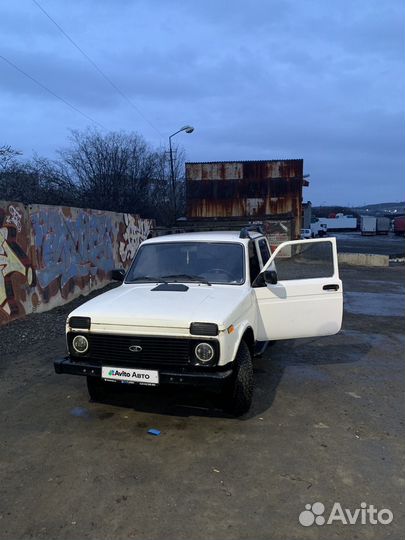 LADA 4x4 (Нива) 1.7 МТ, 2011, 150 000 км