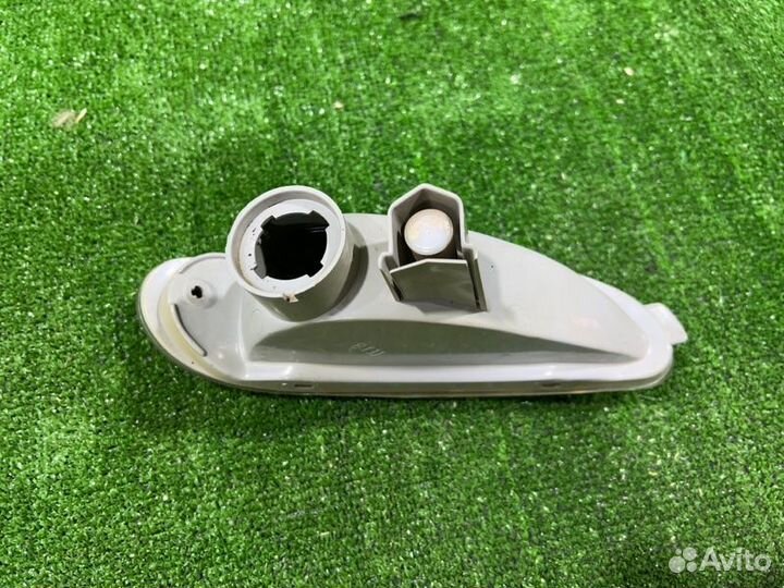 Поворотник передний левый Kia Shuma седан 1998