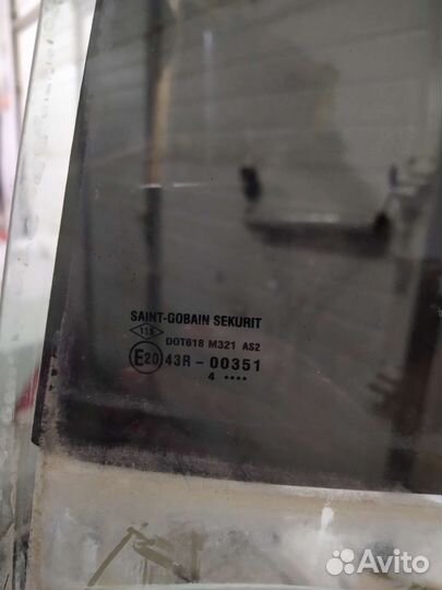 Стекло в дверь заднее левое renault logan 2