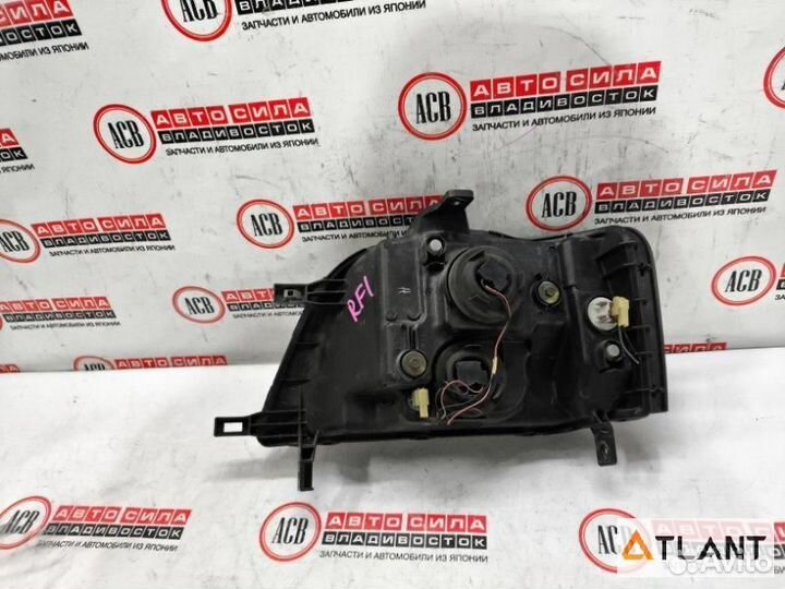 Фара правая honda stepwgn
