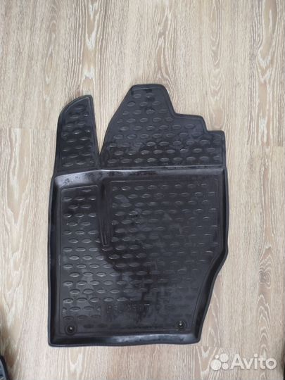 Коврики для Peugeot 308