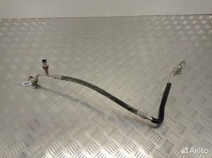 Трубка кондиционера Cadillac Escalade 2 2005