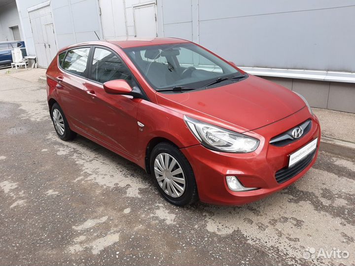 Hyundai Solaris 1.6 AT, 2011, 113 761 км