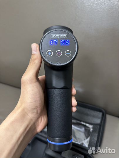 Массажный пистолет