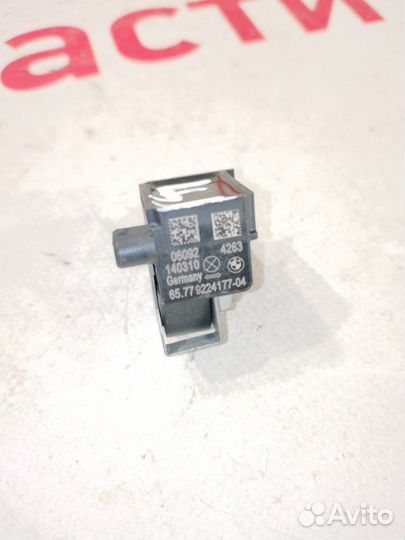 Датчик правый Bmw X4 F26 N55B30A 2014