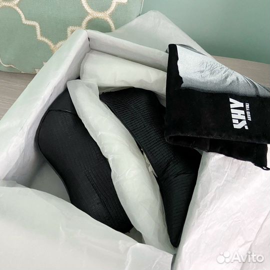Ботильоны Shy новые