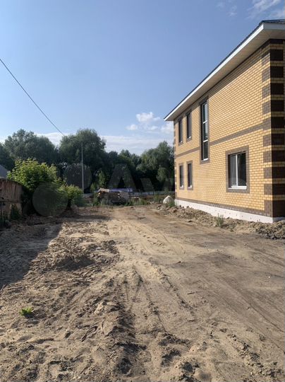 Коттедж 233,3 м² на участке 8,6 сот.