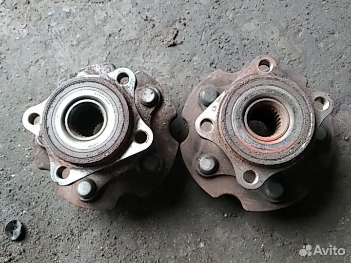 Задние ступичные подшипники Toyota RAV4