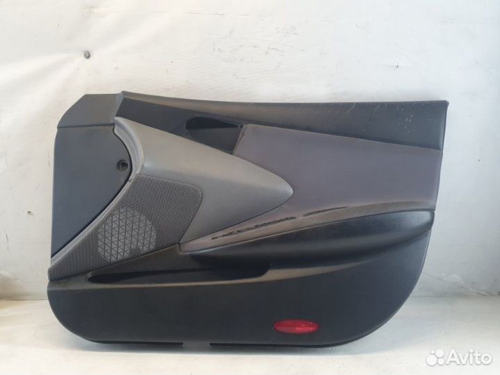 Дверная карта передняя правая Nissan Primera P12