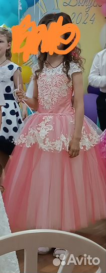 Нарядное платье для девочки 122 128