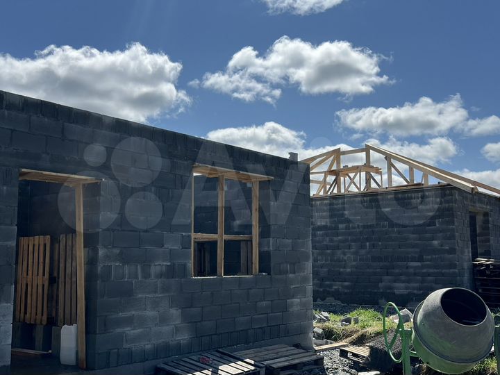 Дом 93 м² на участке 7,2 сот.