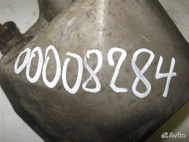 Кронштейн гидроусилителя Volkswagen Passat B4