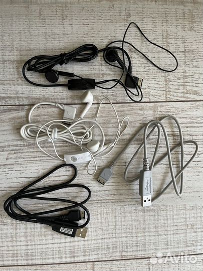 Гарнитуры и кабели для Samsung