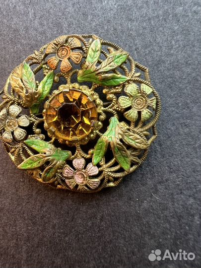 Антиквврная брошь полянка Чехословакия