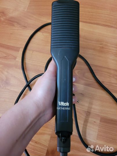 Выпрямитель для волос Vitek