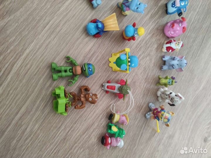 Игрушки из киндера разные серии