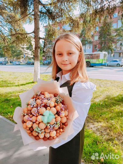 Букеты из орех и сухофруктов к 1 сентября