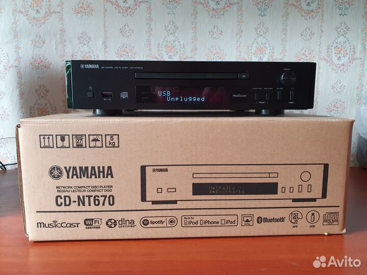 Yamaha CD-NT670 чёрный CD-проигрыватель